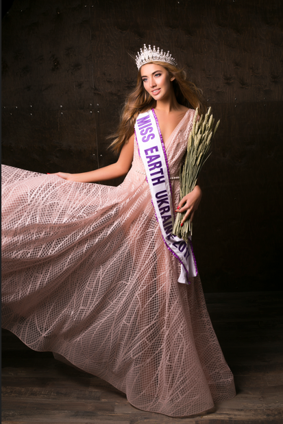 Beauty Pageants and Self-Esteem: The Hidden Effects Behind the Glamour Beauty Pageants and Self-Esteem- The Hidden Effects Behind the Glamour